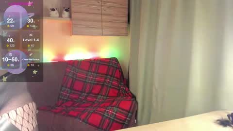 Snapshot of alice_next_door_ chatting on 12/14/25, 02:00 Alice online show from 12/14/25, 02:00