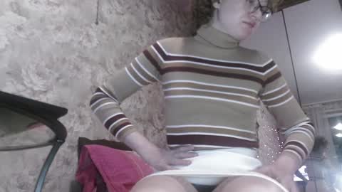 Snapshot of alice_peach chatting on 02/02/25, 02:24 bigclit daddy squirt bigdildo fit online show from 02/02/25, 02:24
