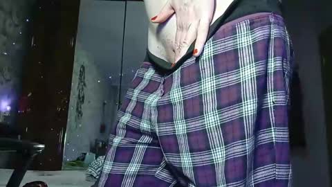 Snapshot of alice_peach chatting on 02/27/25, 05:58 bigclit daddy squirt bigdildo fit online show from 02/27/25, 05:58