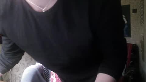 Snapshot of alice_peach chatting on 09/22/25, 12:07 bigclit daddy squirt bigdildo fit online show from 09/22/25, 12:07