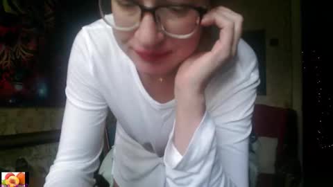 Snapshot of alice_peach chatting on 09/25/25, 12:20 bigclit daddy squirt bigdildo fit online show from 09/25/25, 12:20