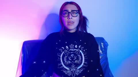 Snapshot of alice_phantom chatting on 01/14/26, 04:07 online show from 01/14/26, 04:07