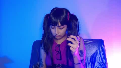 Snapshot of alice_phantom chatting on 02/01/26, 02:32 online show from 02/01/26, 02:32