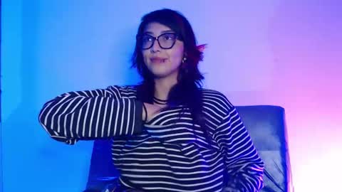 Snapshot of alice_phantom chatting on 02/19/26, 11:23 online show from 02/19/26, 11:23