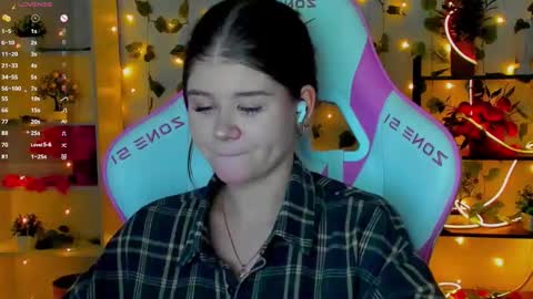 Alice online show from 11/21/25, 02:49