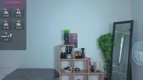 Snapshot of alice_tamm chatting on 06/05/26, 02:12 Alice online show from 06/05/26, 02:12
