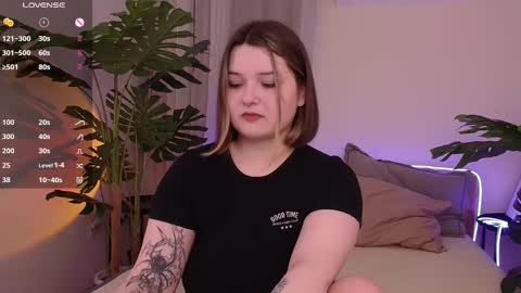 Snapshot of alice_walters chatting on 03/01/25, 03:49 Alice online show from 03/01/25, 03:49