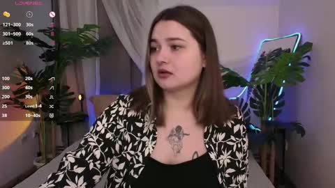 Snapshot of alice_walters chatting on 09/19/25, 03:13 Alice online show from 09/19/25, 03:13