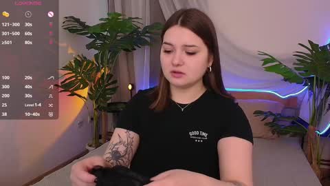 Snapshot of alice_walters chatting on 10/22/25, 03:01 Alice online show from 10/22/25, 03:01