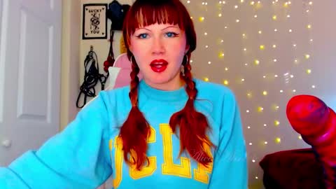 Snapshot of aliceabsolute chatting on 12/06/24, 06:39 Alice online show from 12/06/24, 06:39