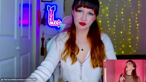 Snapshot of aliceabsolute chatting on 02/20/25, 08:36 Alice online show from 02/20/25, 08:36