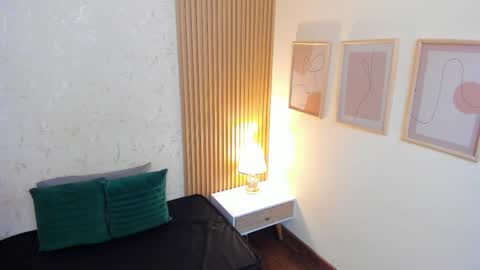 Alice and Asia online show from 04/05/26, 01:08