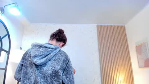 Alice and Asia online show from 04/09/26, 07:30