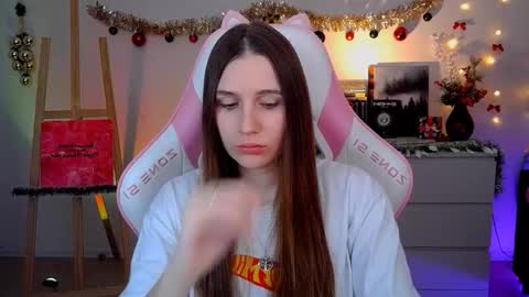 alicecharmy online show from 12/21/25, 10:44