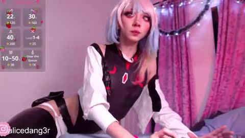 Snapshot of alicedang3r chatting on 12/25/24, 02:14 Alice  online show from 12/25/24, 02:14