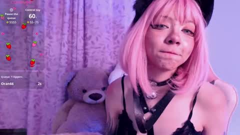 Snapshot of alicedang3r chatting on 09/13/25, 12:54 Alice  online show from 09/13/25, 12:54