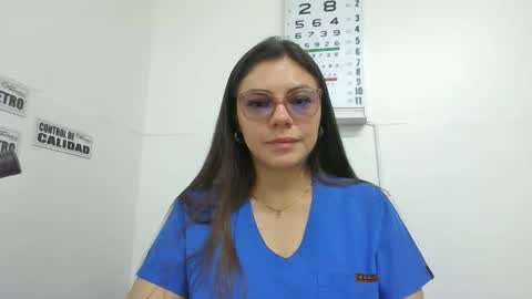 Snapshot of alicee16 chatting on 01/10/25, 06:49 alicee16 online show from 01/10/25, 06:49