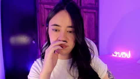 Snapshot of alicee_2 chatting on 12/04/24, 06:06 Aliceee  ..   97YP9VWGZHrefnav wishlist lists 1 online show from 12/04/24, 06:06