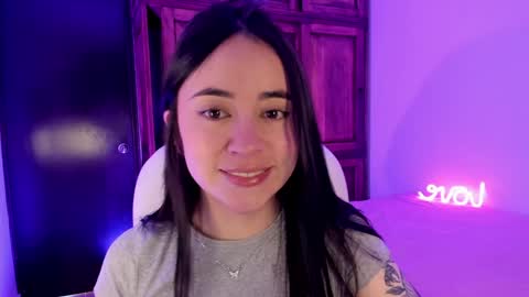 Snapshot of alicee_2 chatting on 12/17/24, 05:47 Aliceee  ..   97YP9VWGZHrefnav wishlist lists 1 online show from 12/17/24, 05:47