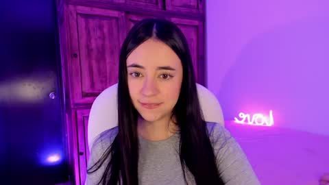 Snapshot of alicee_2 chatting on 12/30/24, 06:05 Aliceee  ..   97YP9VWGZHrefnav wishlist lists 1 online show from 12/30/24, 06:05