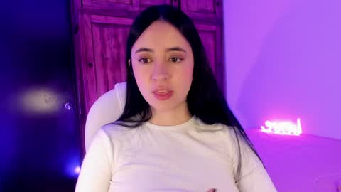 Snapshot of alicee_2 chatting on 02/03/25, 07:52 Aliceee  ..   97YP9VWGZHrefnav wishlist lists 1 online show from 02/03/25, 07:52