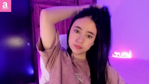 Snapshot of alicee_2 chatting on 02/24/25, 06:04 Aliceee  ..   97YP9VWGZHrefnav wishlist lists 1 online show from 02/24/25, 06:04