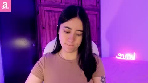 Snapshot of alicee_2 chatting on 03/06/25, 10:09 Aliceee  ..   97YP9VWGZHrefnav wishlist lists 1 online show from 03/06/25, 10:09