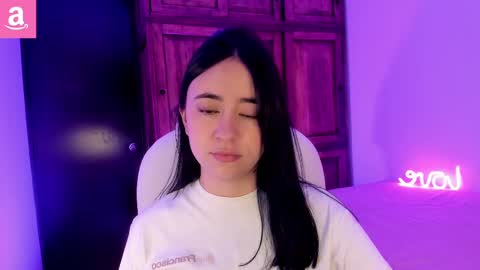 Snapshot of alicee_2 chatting on 03/12/25, 07:59 Aliceee  ..   97YP9VWGZHrefnav wishlist lists 1 online show from 03/12/25, 07:59