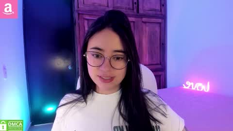 Snapshot of alicee_2 chatting on 09/14/25, 02:05 Aliceee  ..   97YP9VWGZHrefnav wishlist lists 1 online show from 09/14/25, 02:05