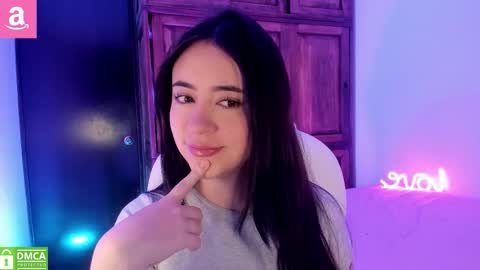 Snapshot of alicee_2 chatting on 10/06/25, 10:34 Aliceee  ..   97YP9VWGZHrefnav wishlist lists 1 online show from 10/06/25, 10:34