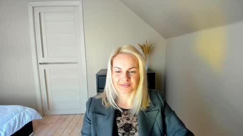 Alicee online show from 02/20/25, 10:37