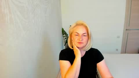 Snapshot of alicee__grace chatting on 05/30/26, 12:24 Alicee online show from 05/30/26, 12:24