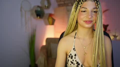 Alicee Kiss online show from 01/03/25, 10:19