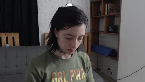 alicee_logan_ online show from 01/22/25, 02:37