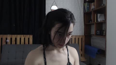 alicee_logan_ online show from 02/05/25, 01:15