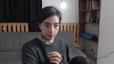 alicee_logan_ online show from 02/11/25, 01:52
