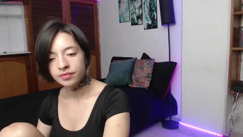 alicee_logan_ online show from 09/15/25, 01:49