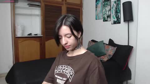 alicee_logan_ online show from 09/20/25, 02:45