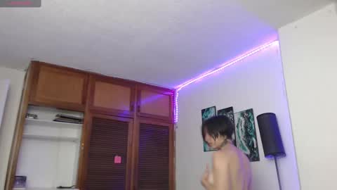 alicee_logan_ online show from 09/26/25, 11:09
