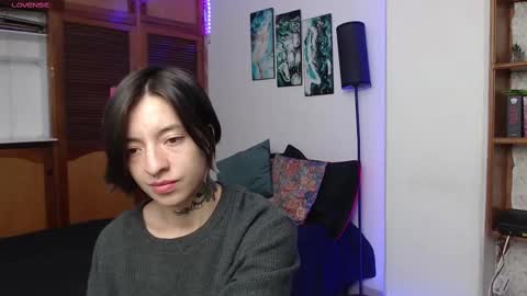 alicee_logan_ online show from 09/30/25, 03:00