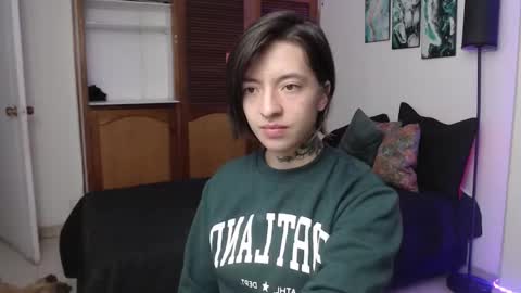 alicee_logan_ online show from 11/27/25, 01:40