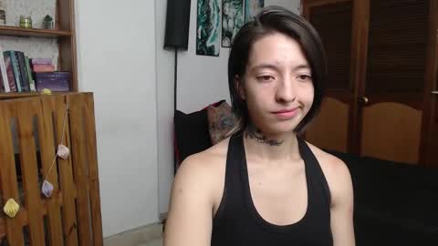 alicee_logan_ online show from 02/10/26, 02:04