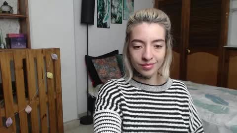 alicee_logan_ online show from 04/06/26, 02:31