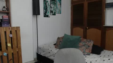 Snapshot of alicee_logan_ chatting on 06/11/26, 02:53 alicee_logan_ online show from 06/11/26, 02:53