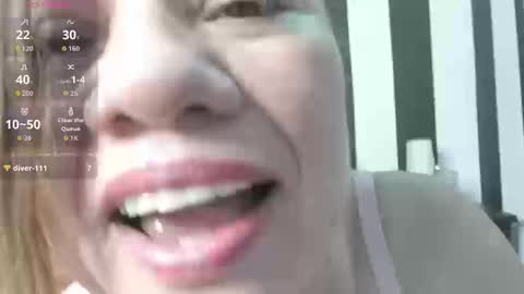 Snapshot of alicee_mature4 chatting on 09/23/25, 11:19 alicee_mature4 online show from 09/23/25, 11:19