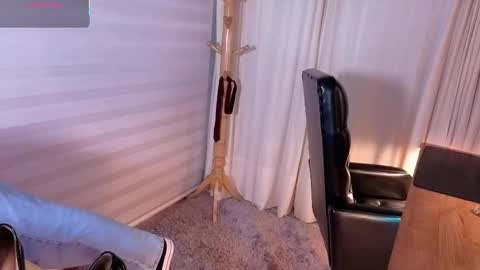 Aleja  online show from 11/24/25, 11:21