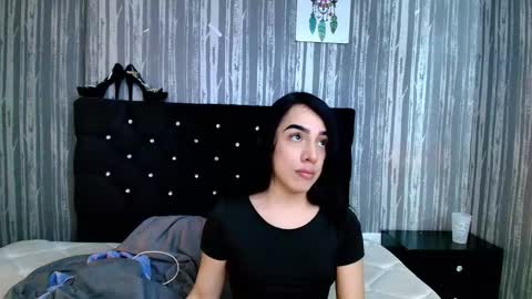 alicee_moonn online show from 01/13/26, 07:30