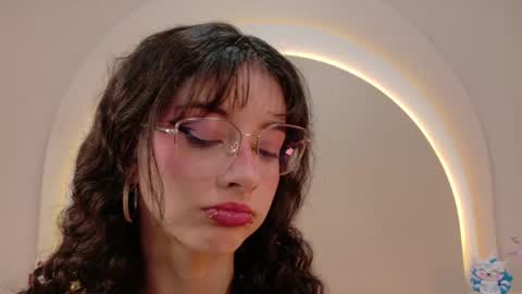 alice online show from 04/06/26, 06:09