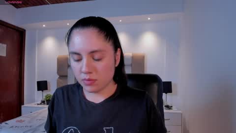 aliceebroownn online show from 04/21/26, 01:42