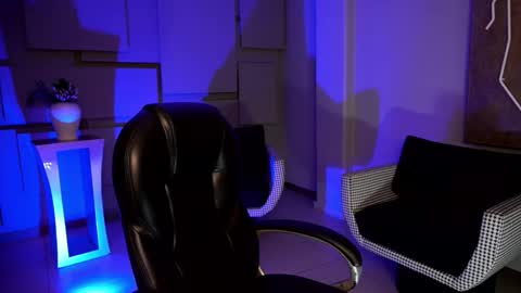 Alice online show from 11/28/25, 08:00